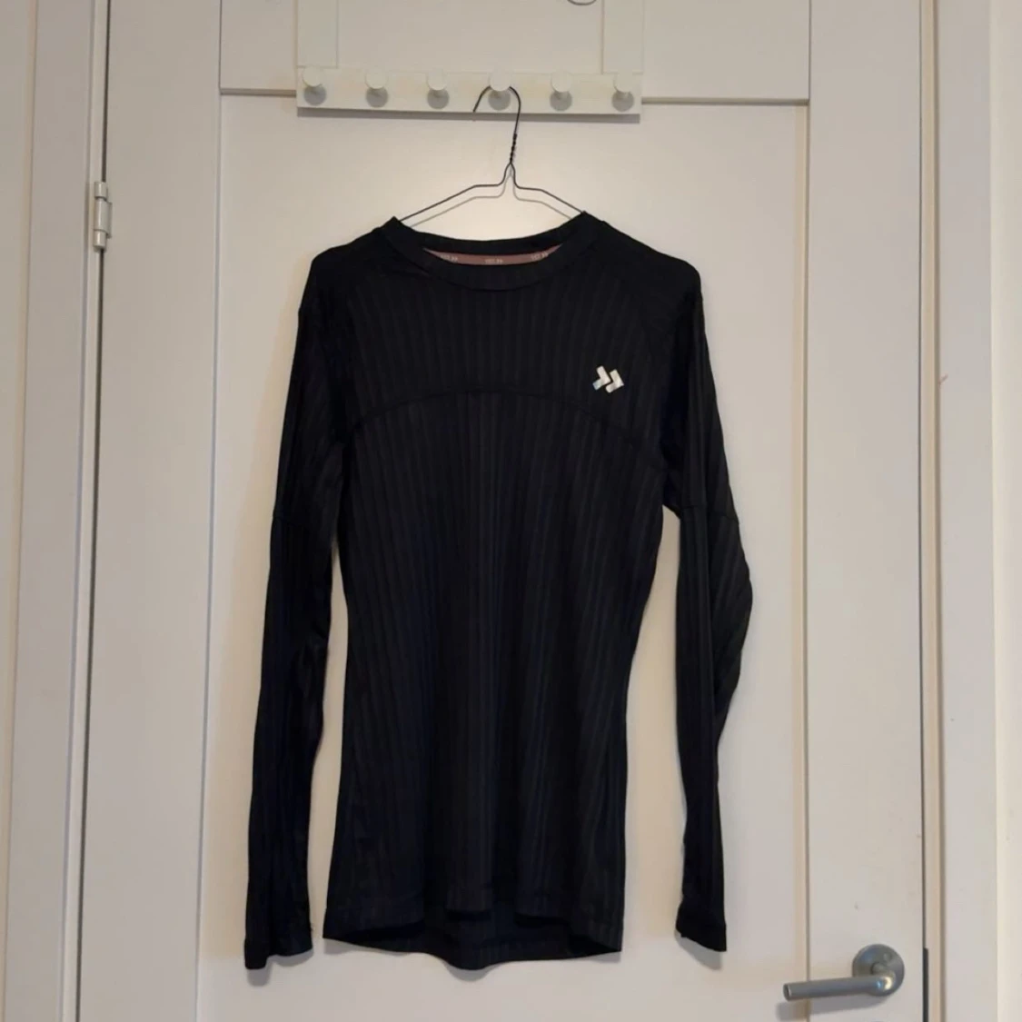 Svart sport tröja  - 3