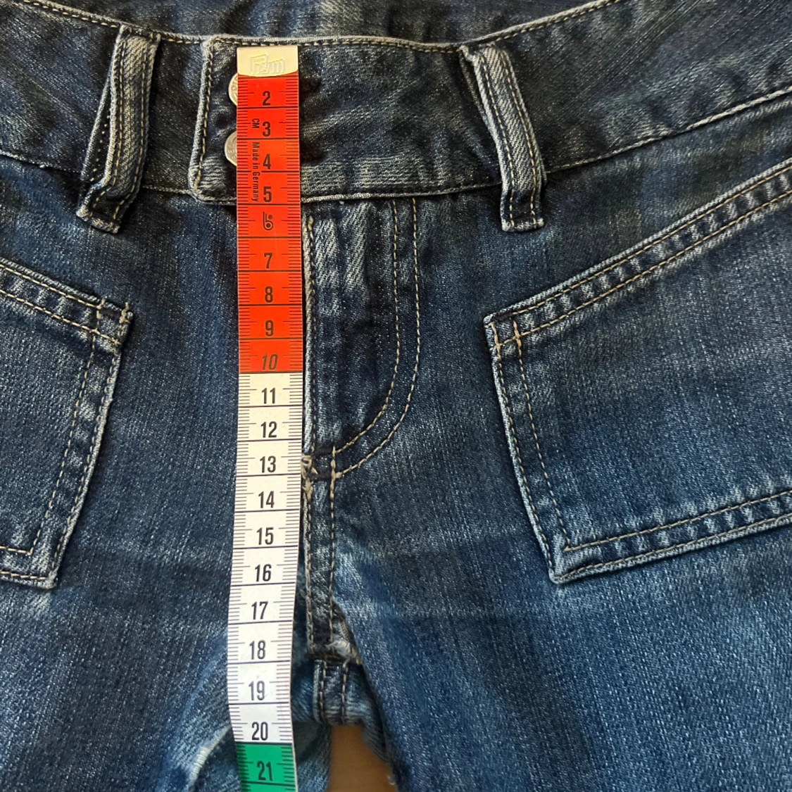 Supersnygga väldigt lågmidjade jeans från Diesel - 4