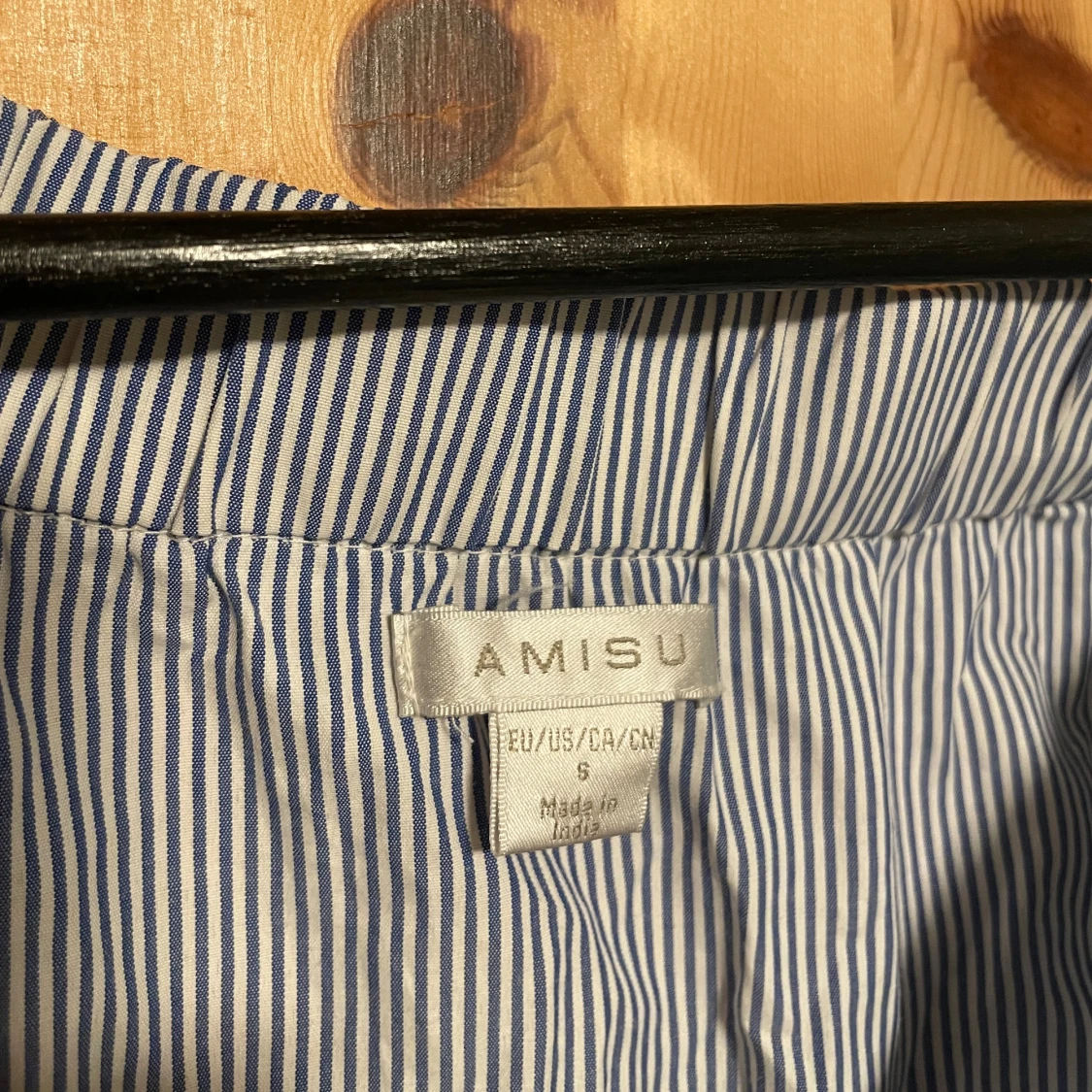 Randig off the shoulder topp i skjortmaterial - 2