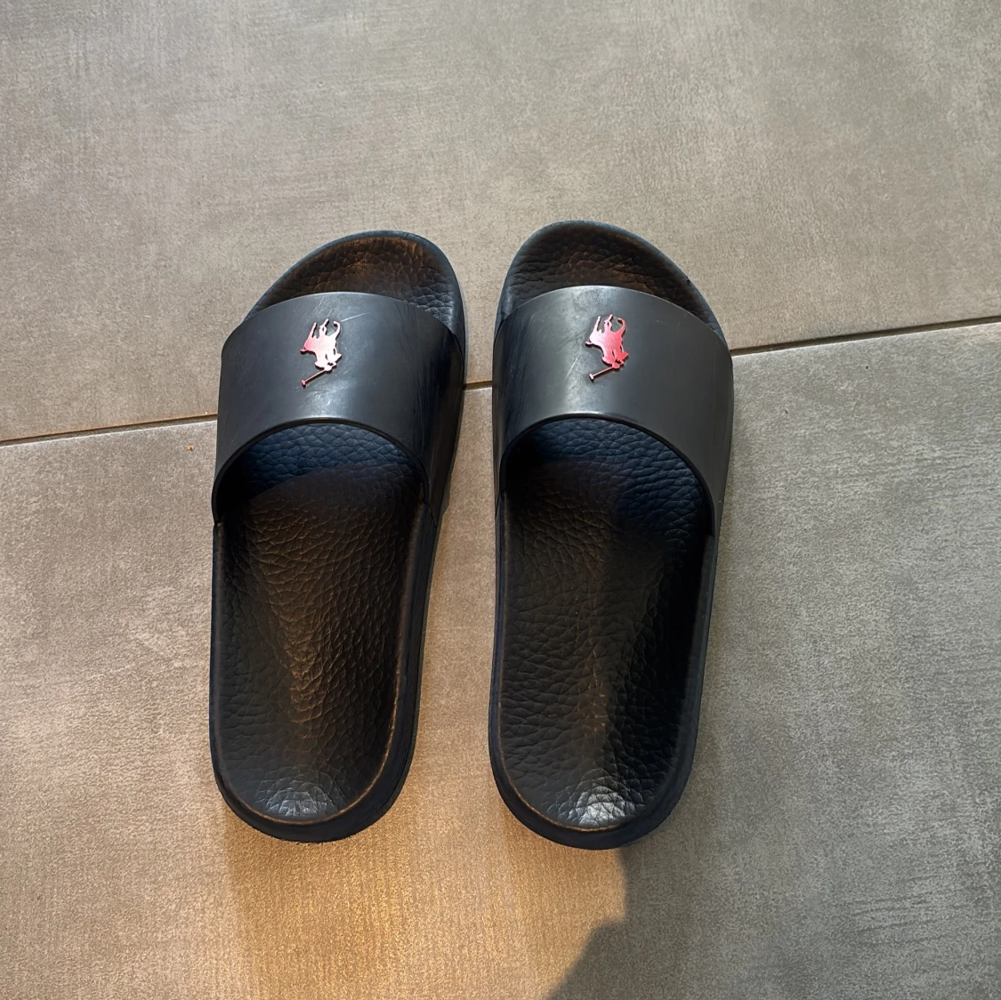 Svarta slides från Polo Ralph Lauren strl 41,5 - 1