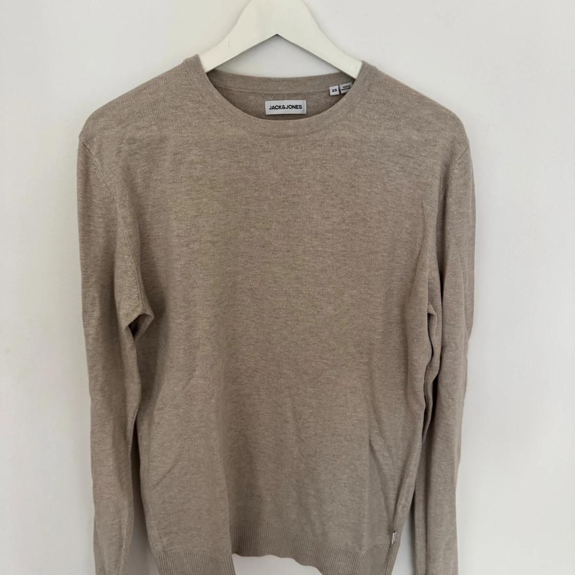 Beige stickad tröja från Jack & Jones