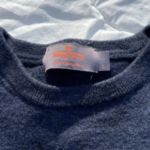 Mörkblå merinoullströja från Morris och dondup jeans - Morris, dondup