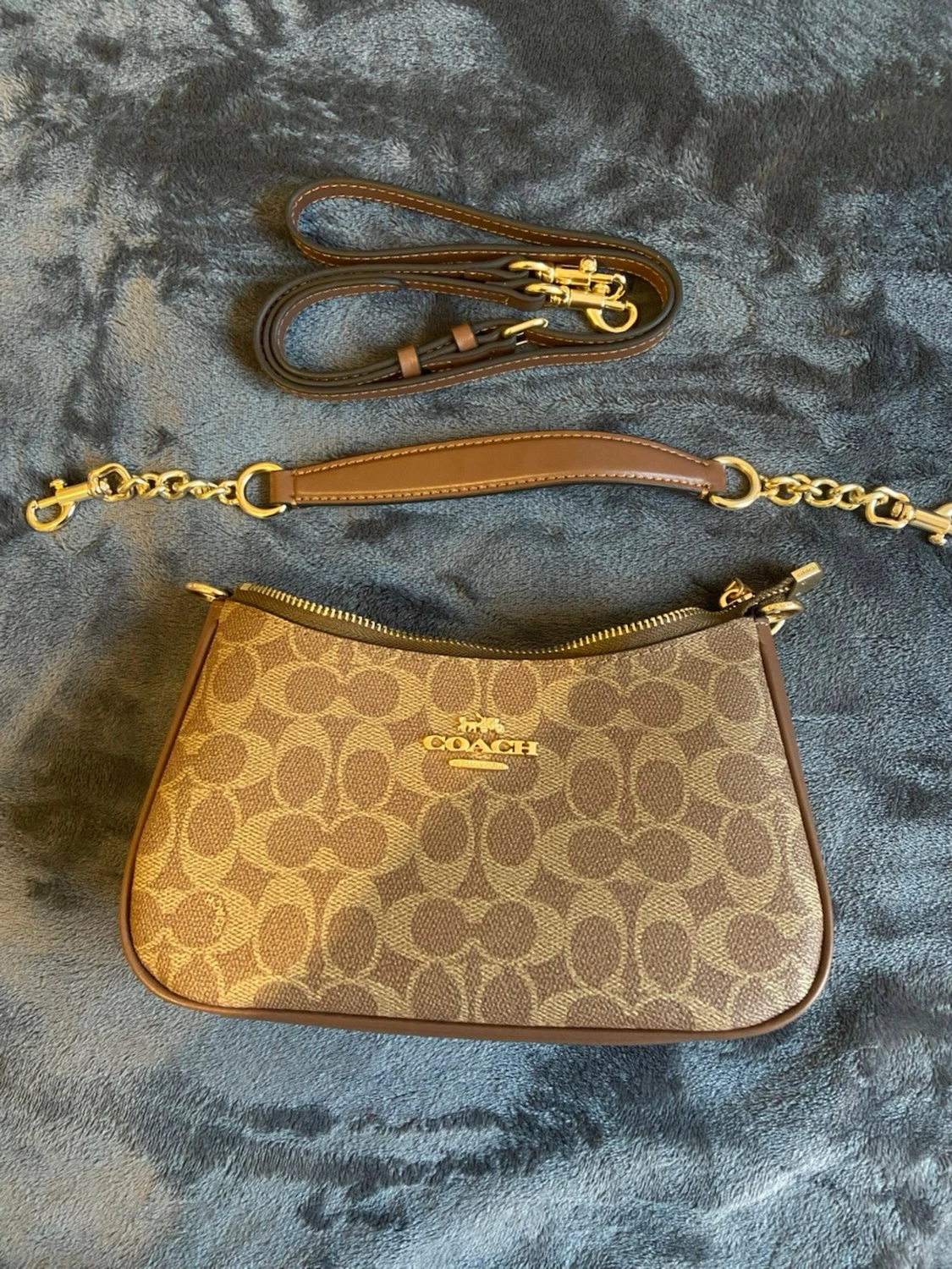 Brun handväska från Coach - 1