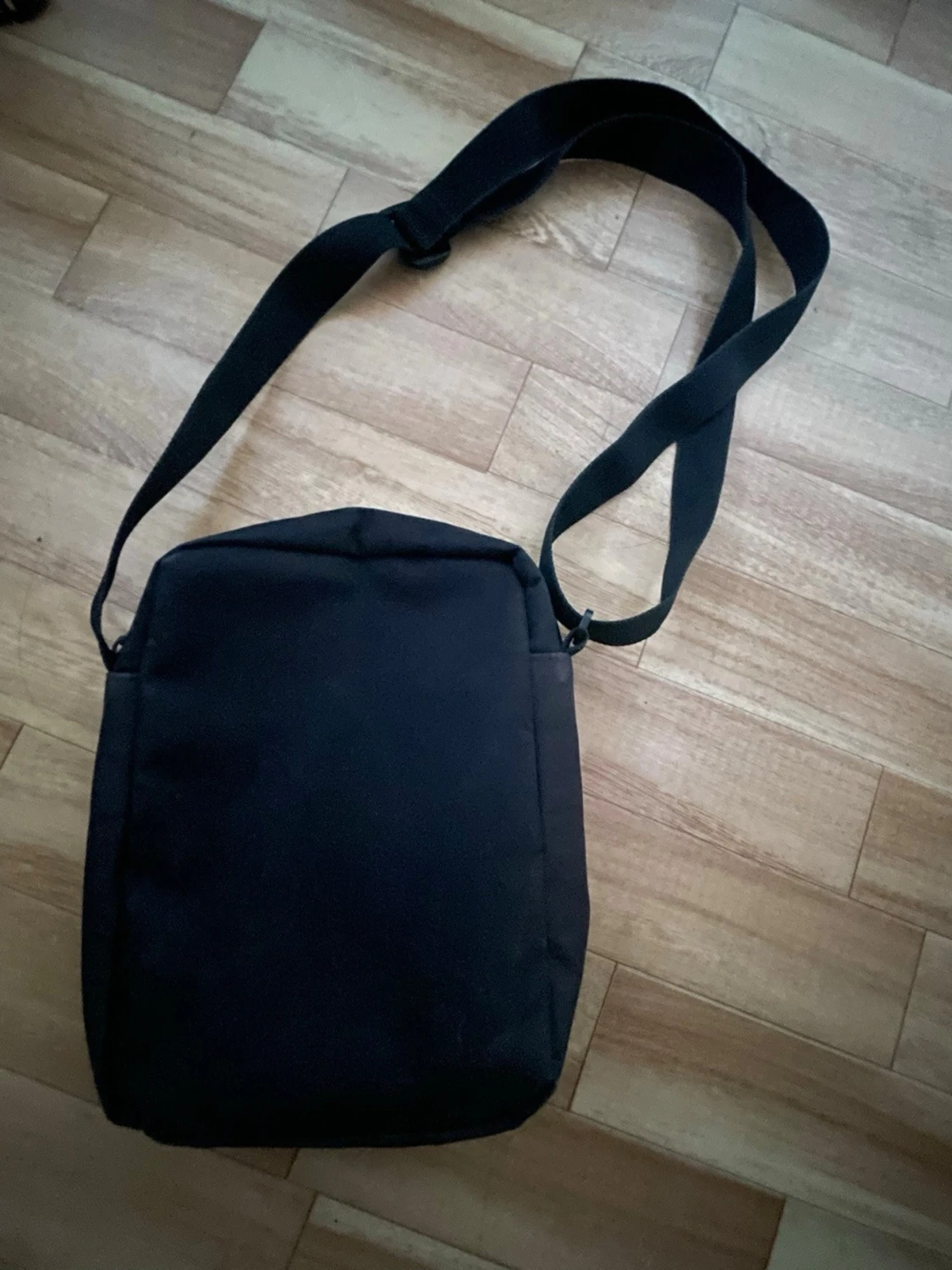 Svart axelväska från Adidas - 2