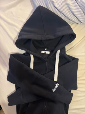 Russe merch kofta - Kofta från Russe merch! Inga defekter och inte nopprig