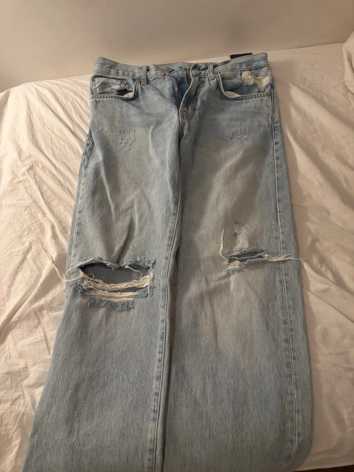 Ljusblå ripped jeans med raka ben - 1