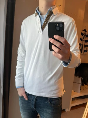 Massimo dutti piké - Stilren Pike från Massimo dutti| Mycket gott skick och inga defekter!| Kontakta mig vid minsta fråga!| Pris alltid diskuterbart!| //Nils-köp efter 25/12-skickas tidigast 29/30-12