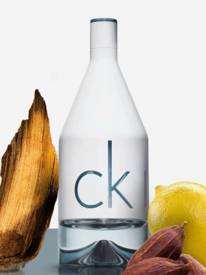CK IN2U Him Eau de Toilette - CK IN2U Him från Calvin Klein är en modern parfym med en fräsch och energisk känsla. Volymen är 150 ml. Perfekt för dig som gillar stilren design och vill sticka ut med en ikonisk flaska.
