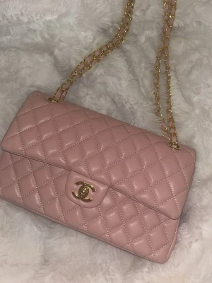 Rosa handväska  - Jätte fin rosa handväska 