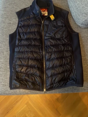 Para jumper väst - En fin vöst perfekt till vår sommar och höst till ett bra pris 