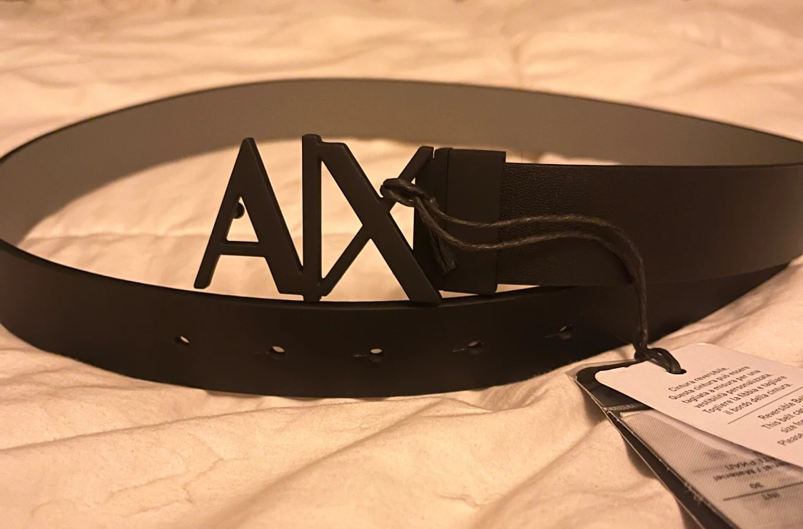 Svart skärp från Armani 