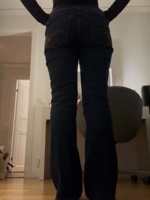 Mörk blå jeans - Mörkblå jeans från hm, bra skick!!!