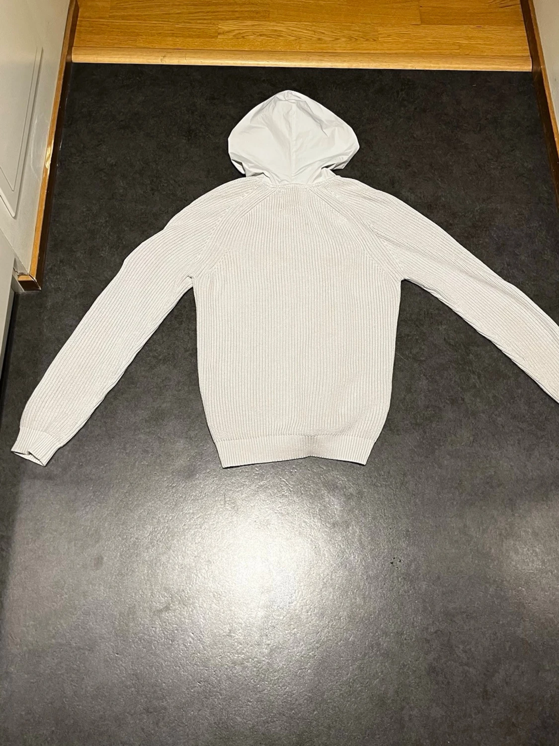 Cardigan ifrån Peak Performance  - 1