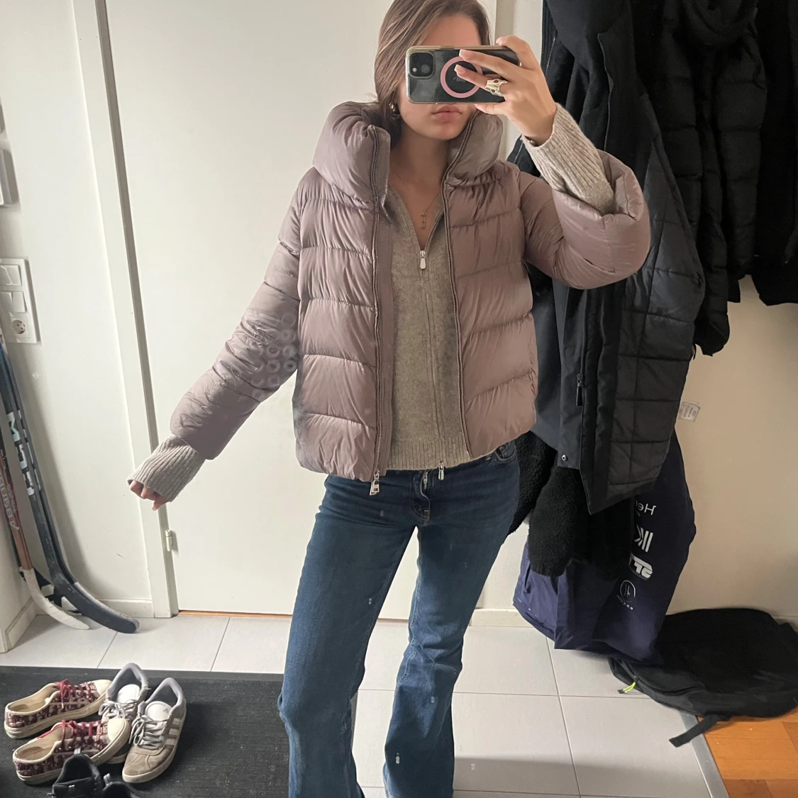 beige pufferjacka med stor krage - 1