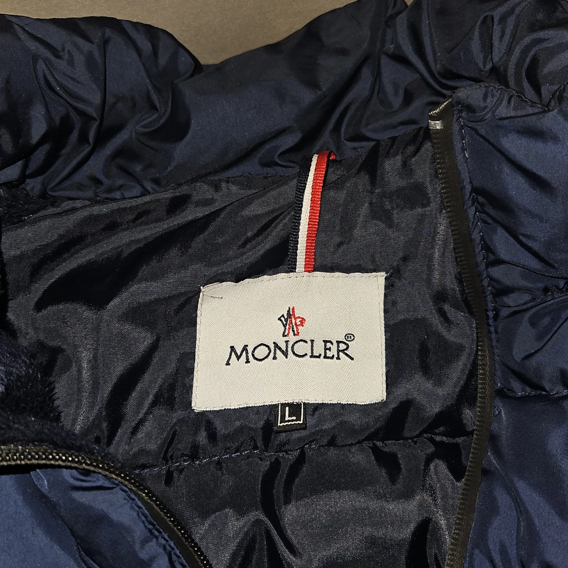 Mörkblå pufferjacka - 2