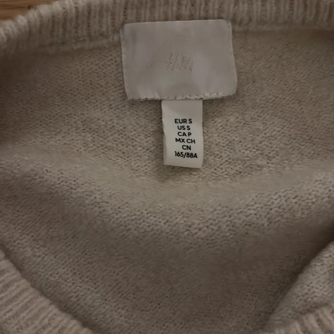 Beige stickad tröja från H&M - 2