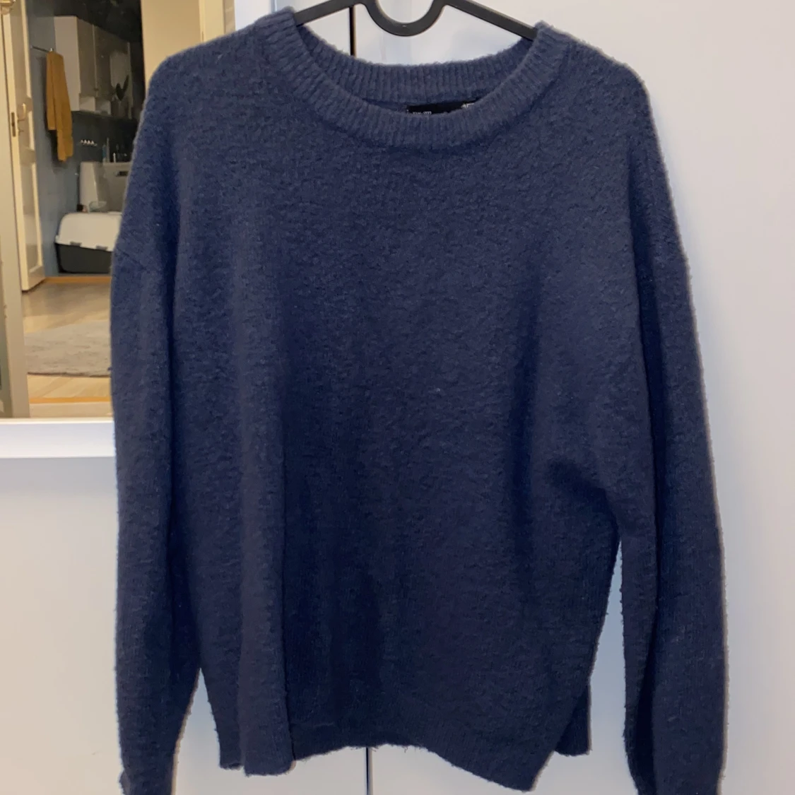 Mörkblå stickad tröja från 157 XS