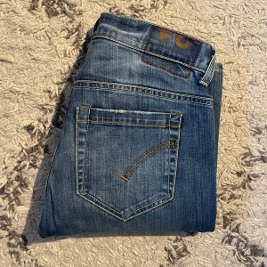 Dondup George jeans - Skick 9/10 | Nypris: +4000kr, säljer endast för 799kr! | Hör av dig vid frågor!