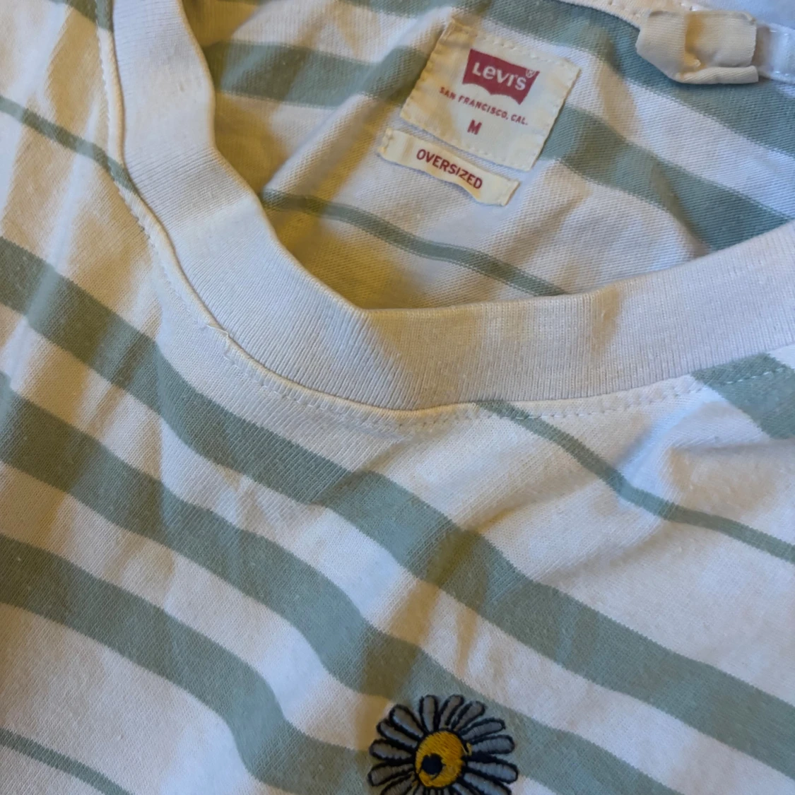 Randig oversized t-shirt från Levi's - 2