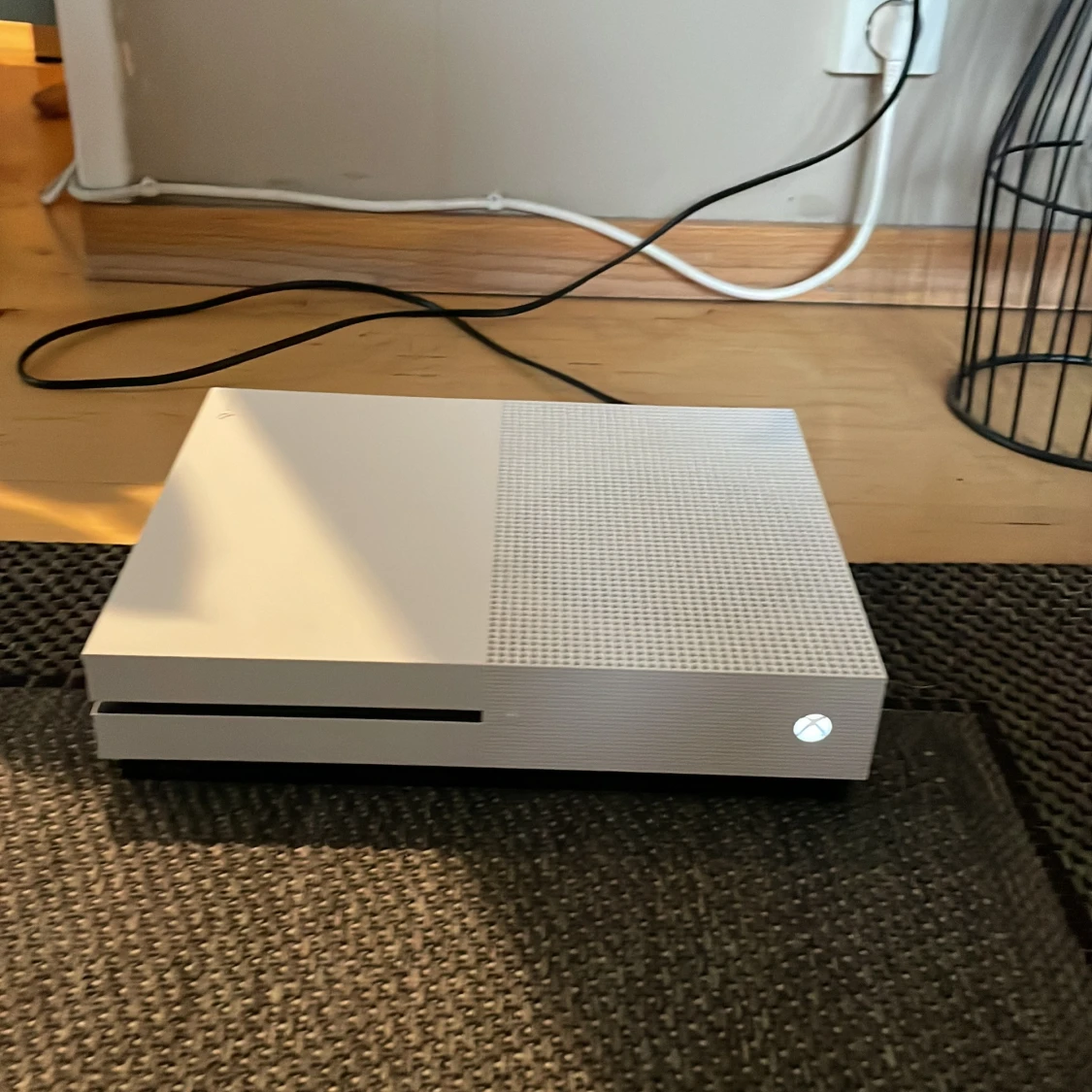 XBOX ONE series S + 3 spel - 1