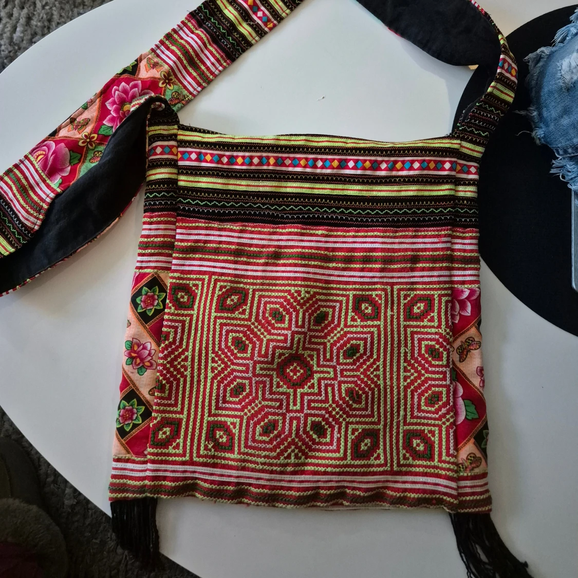 Tygväska med tofsar * hippie / bohem * nyskick - 4