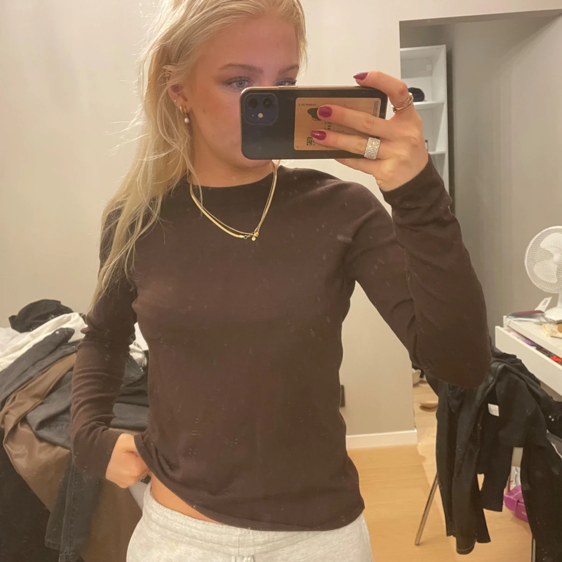 Brun långärmad tröja  - 1