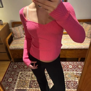 Ribbstickad tröja - Superfin rosa tröja/topp i mycket bra skick💗