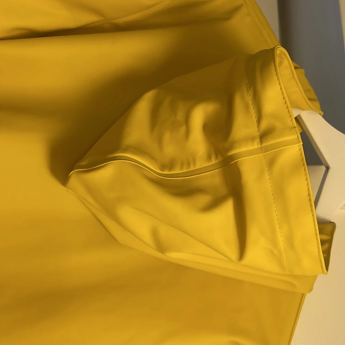 Gul regnjacka från Tretorn med huva - 3