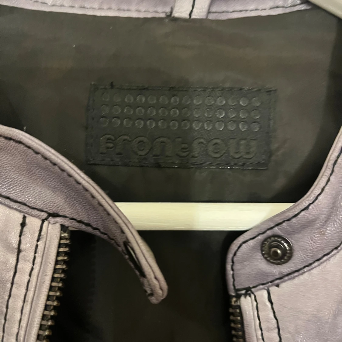 Grå skinnjacka från Frontrow - 2