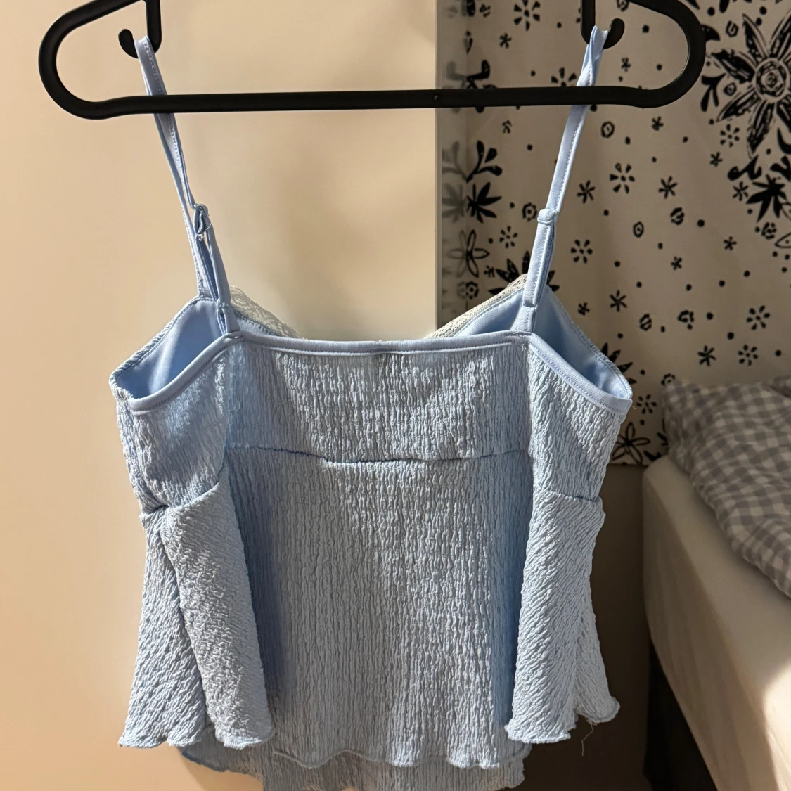 Ljusblå linnetopp med spets från SHEIN - 3