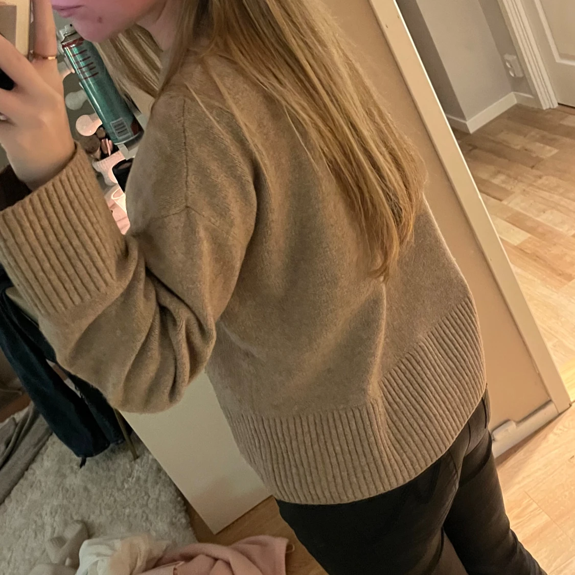 Beige stickad tröja & Other Stories - 1