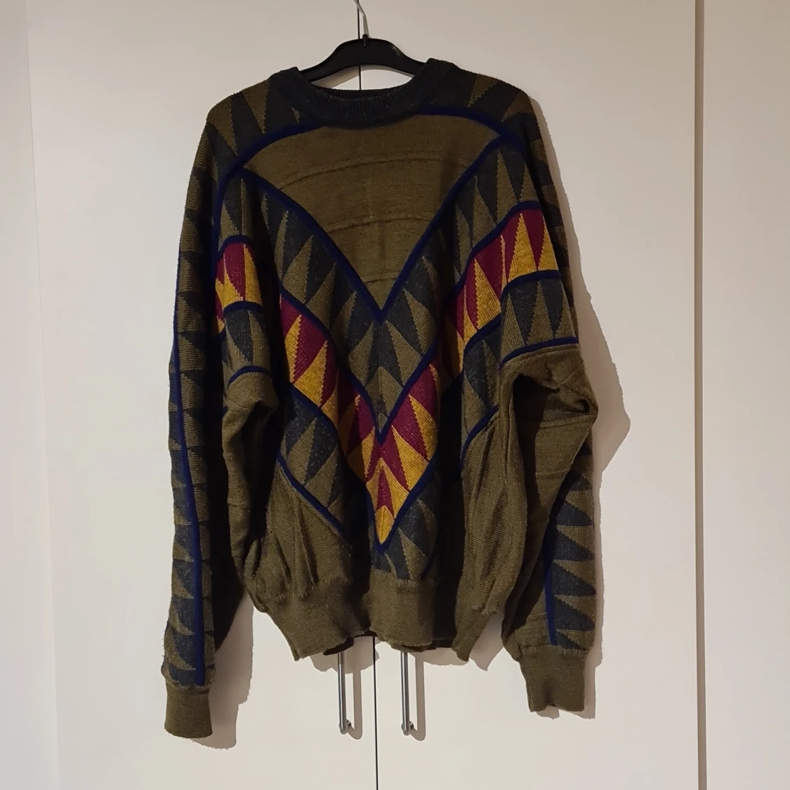 Retro mönstrad tröja Carlo Colucci