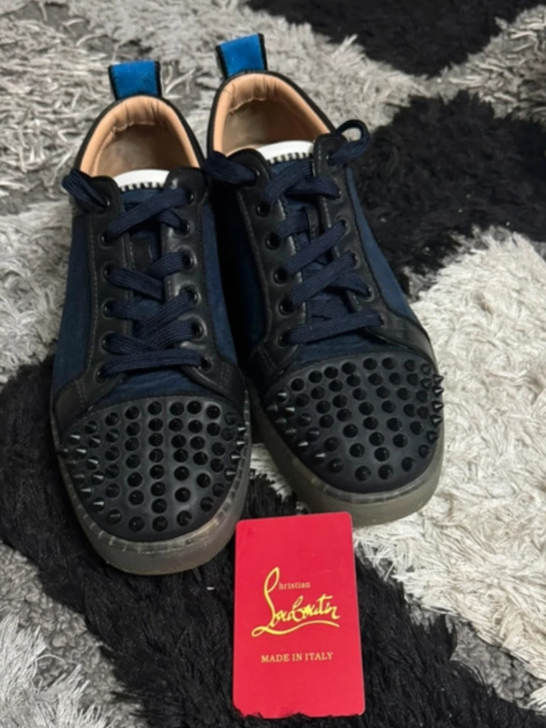 Christian Louboutin svarta sneakers med nitar - 1