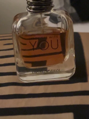 Stronger With You EDT - LÄS DETTA INNAN! Hej, säljer min SWY EDT, 50 ml flaska men 35-30 ml kvar i den, har ni frågor skriv till mig gärna, kontakta mig innan ni köper