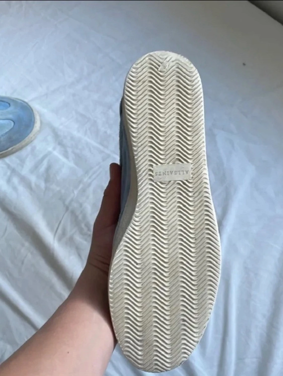 All Saints ljusblå sneakers mocka - 4