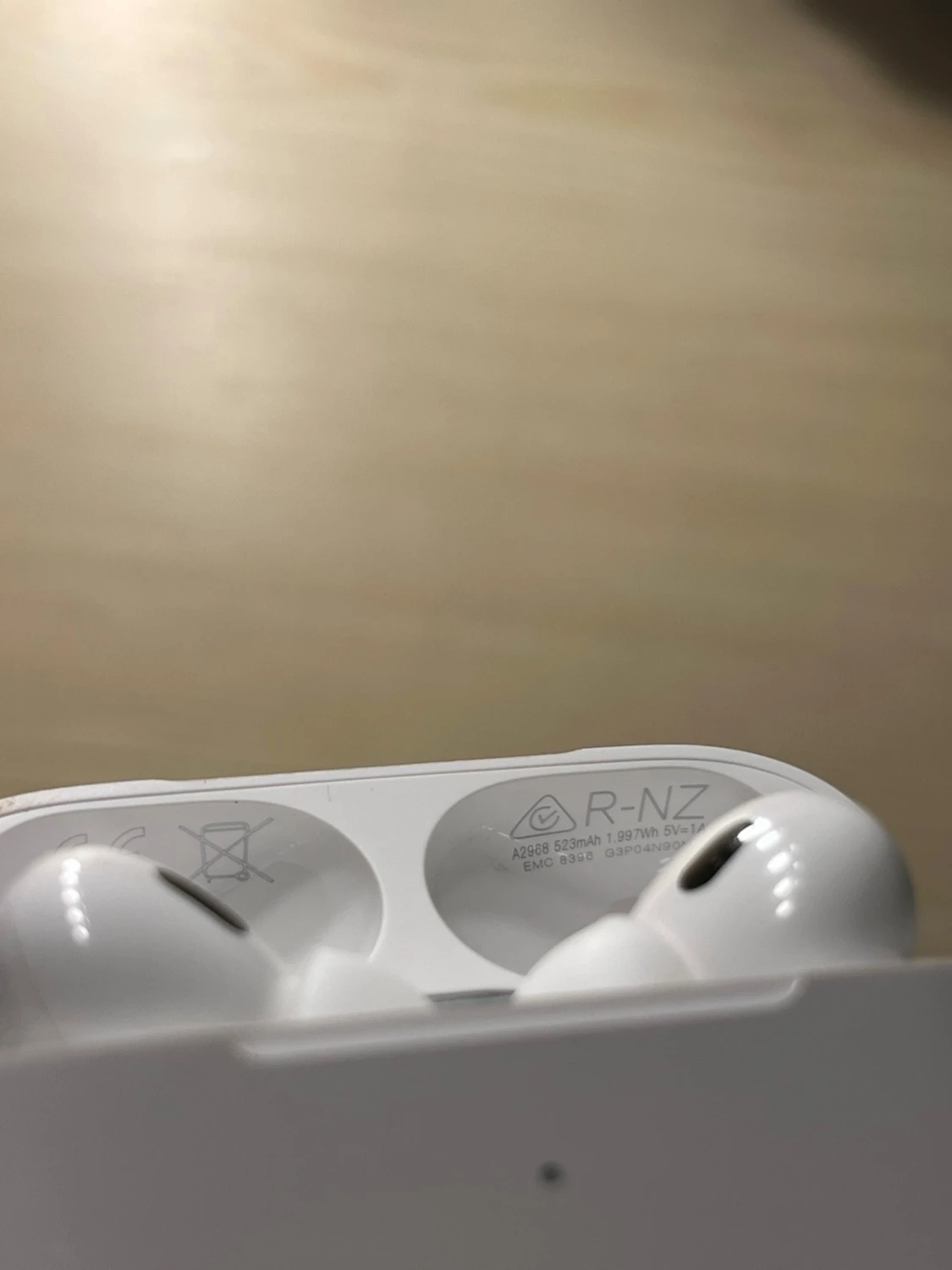 AirPods Pro (2nd generation) med MagSafe-laddningsetui (USB-C) - 1
