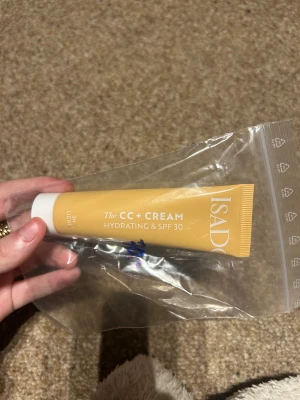 Isadora CC Cream 3N Light - helt ny & oanvänd.