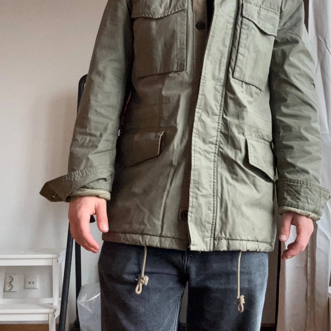 Olivgrön armyjacka med snörning  - 1