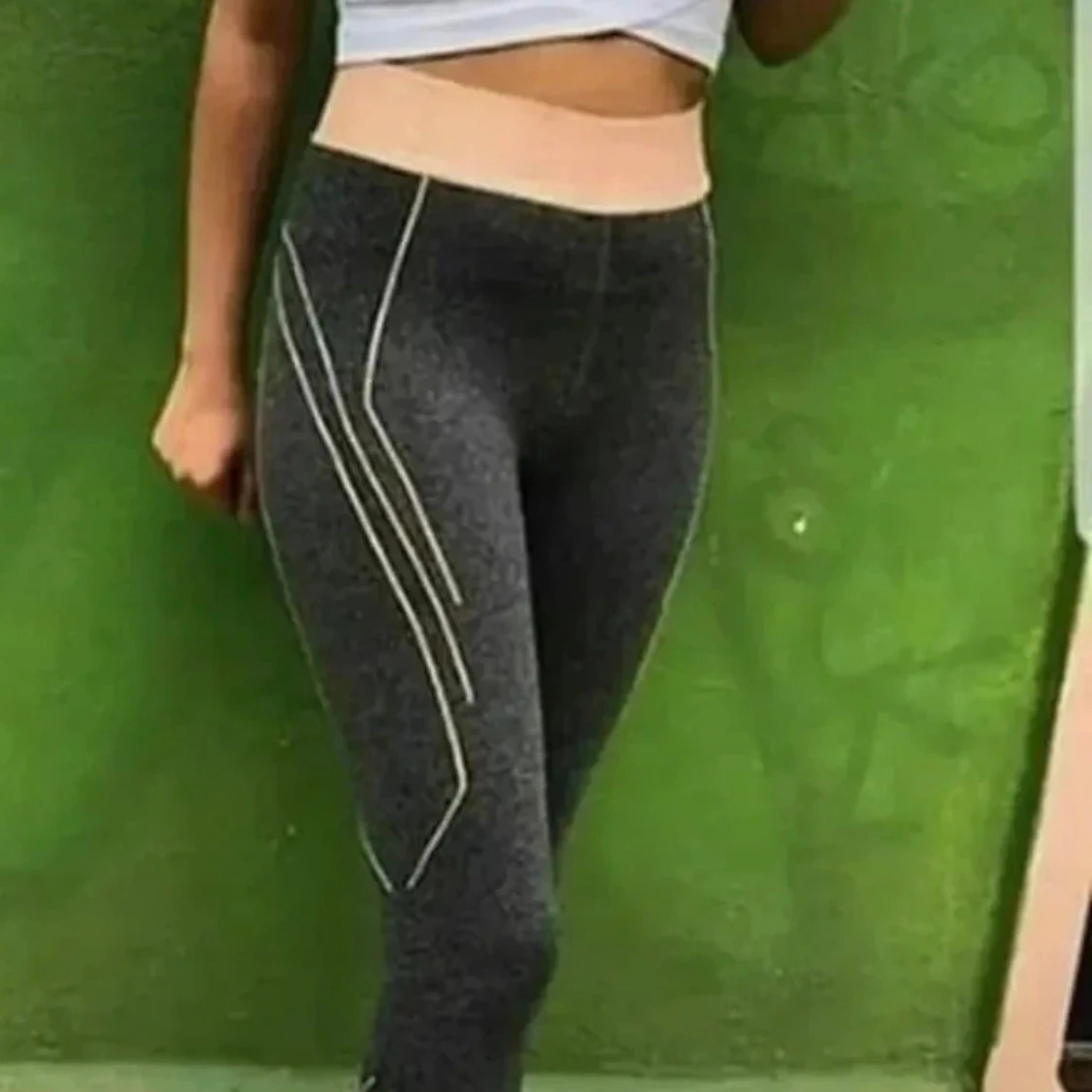 Två par träningstights S-M