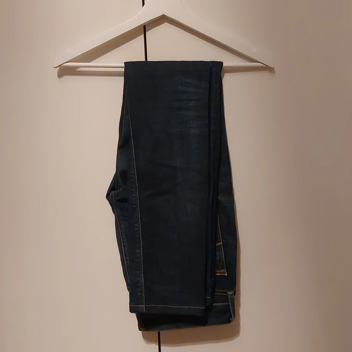 Blå Replay jeans med gul söm - 2