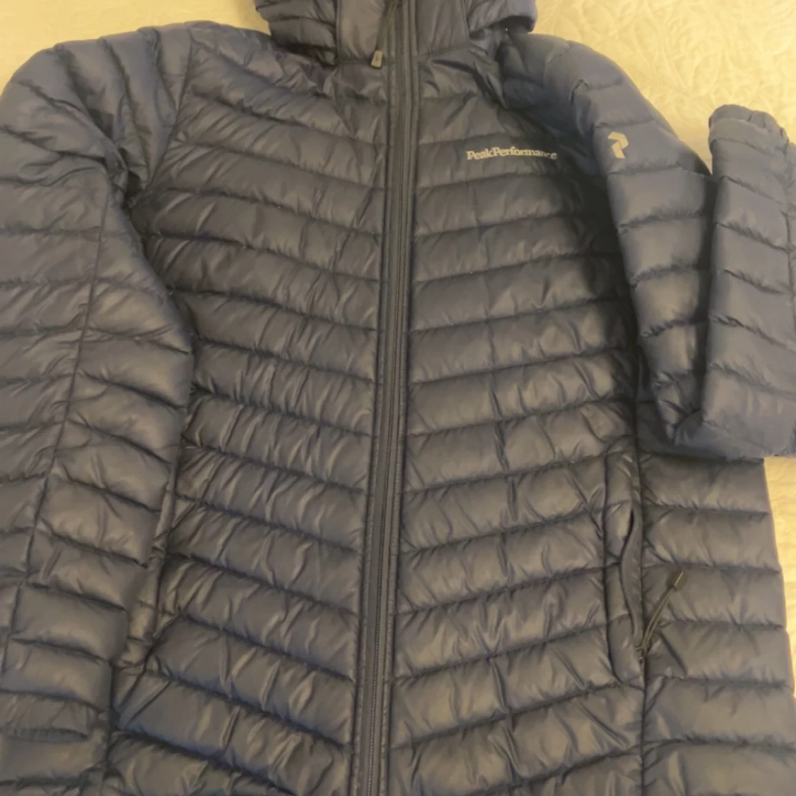 Mörkblå dunjacka Peak Performance 160 - 1