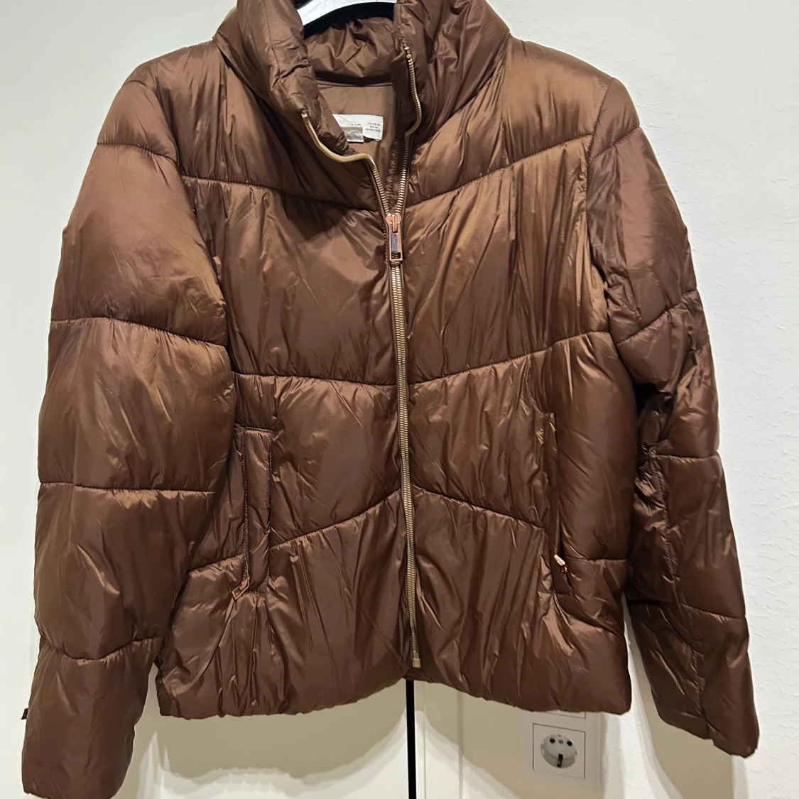 Brun vinterjacka från Mango