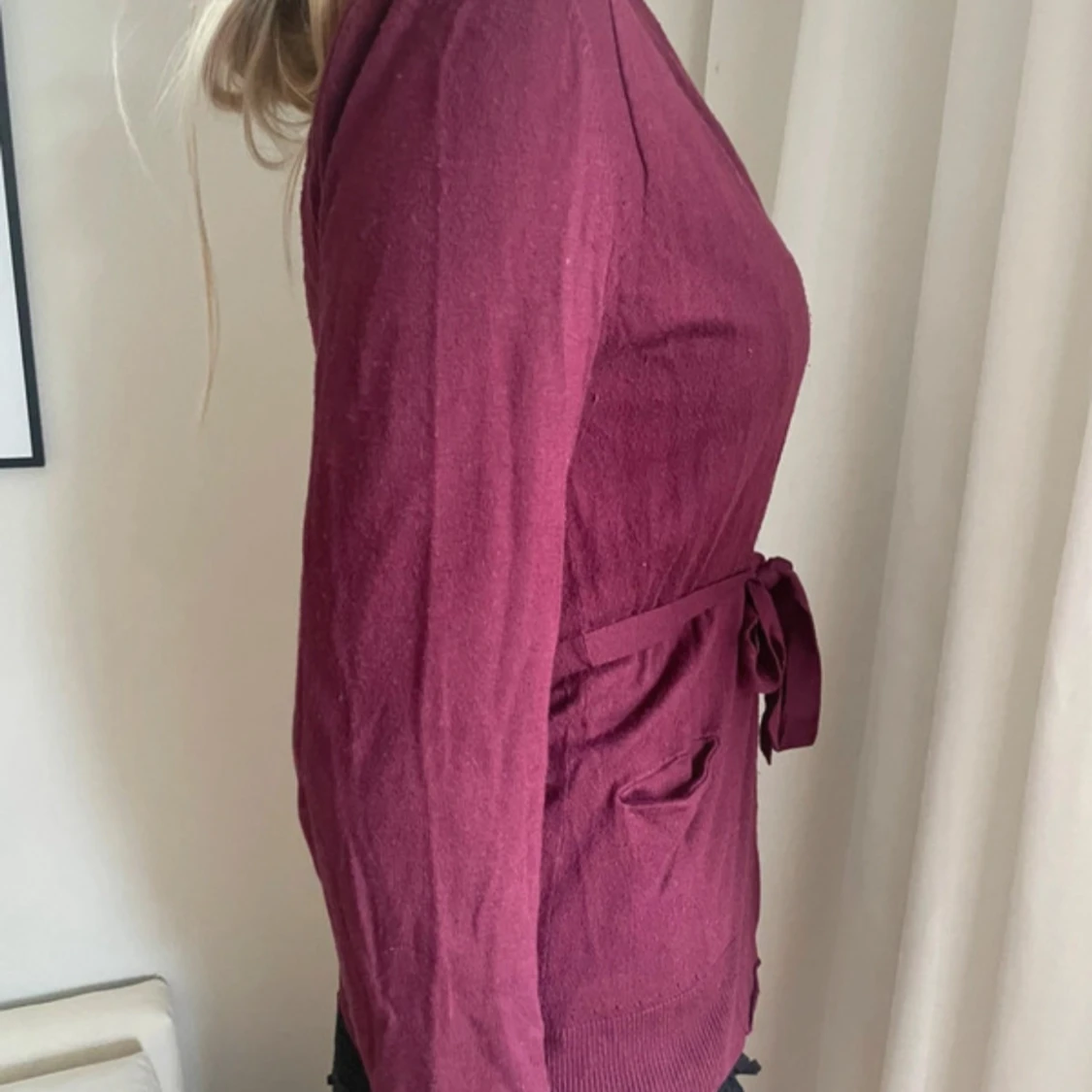 Vinröd omlottkofta med knytband - 1