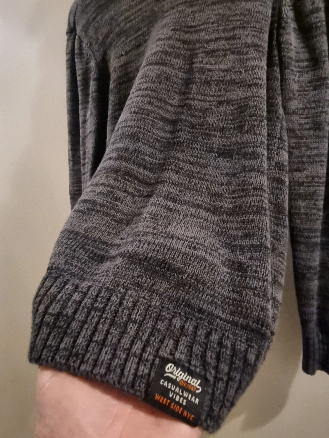 Grå stickadröja från H&M  - 2