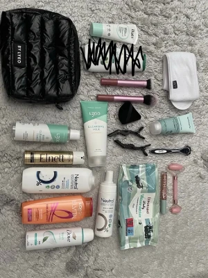 Produkter - Vissa saker är oanvända andra runt 50% kvar eller mer. Allt köps tillsammans