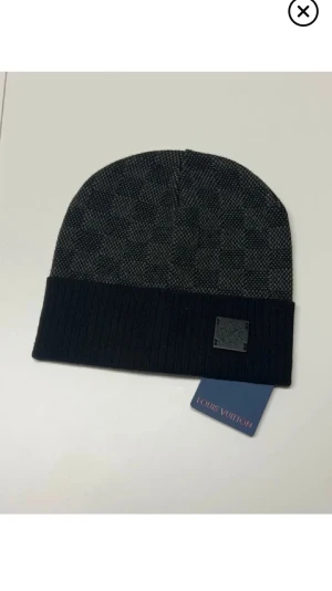 LV mössa - fri frakt