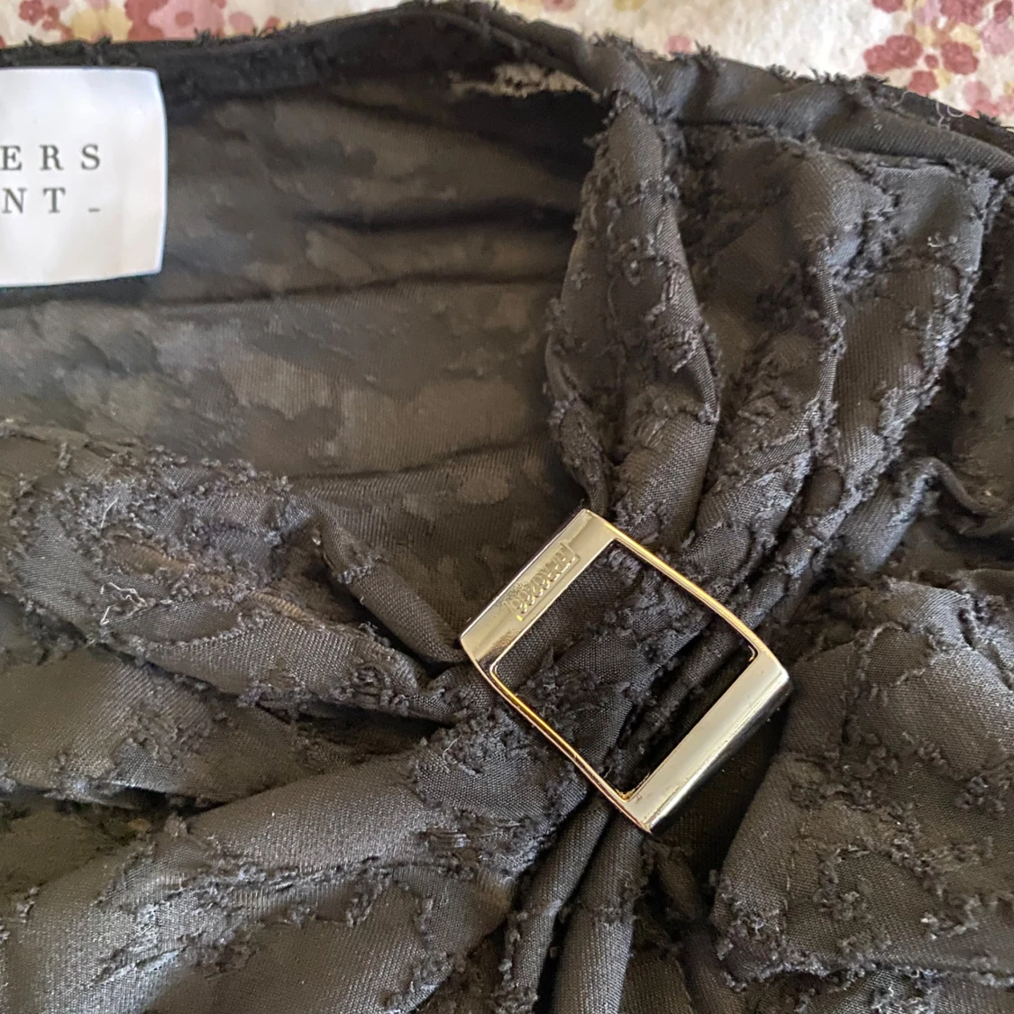 Svart långärmad topp från Sisters Point🖤 - 3