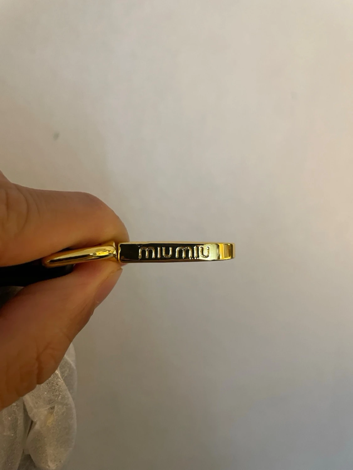 Svart quiltad handväska från Miu Miu - 6