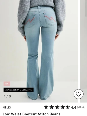 Bootcut jeans med låg midja från Nelly - Säljer mina jeans från Nelly. De är inte använda så mycket. Nypris 699, strl 36. Skriv för fler bilder eller om ni har frågor!💕
