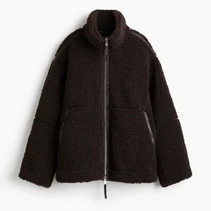 Brun teddyjacka med dragkedja - Populär slutsåld ”pilejacka med lös passform” 